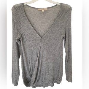 Everleigh Top Wrap V Neck Knit Long Sleeves Soft Gray Women's Size Extra Small